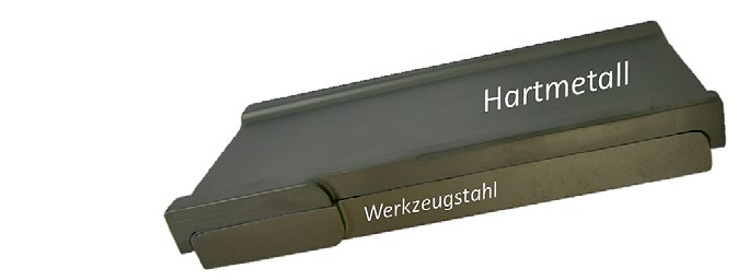 Die Wurfschaufeln bestehen aus einer Kombination von Werkzeugstahl und Hartmetall